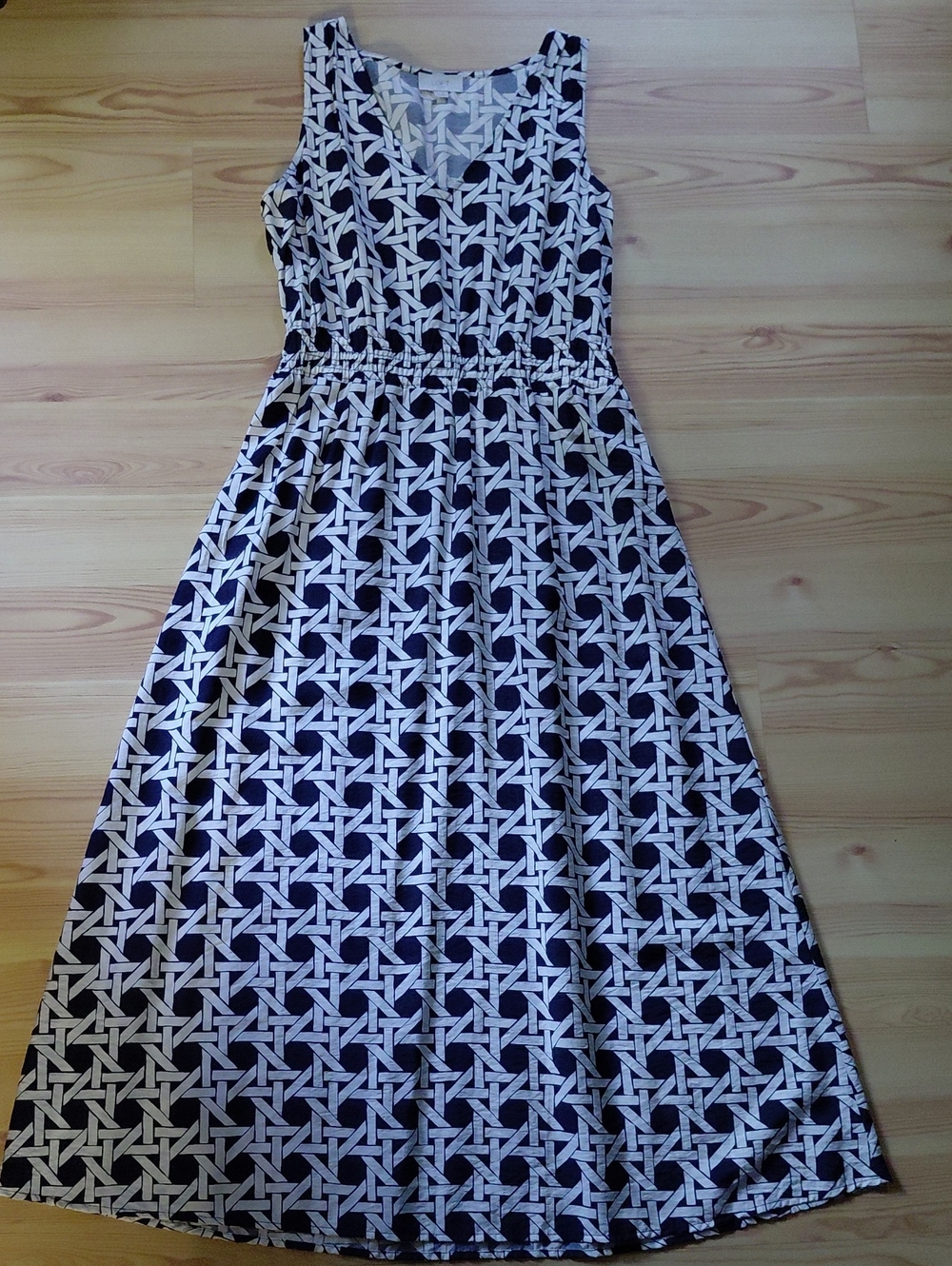 Loft Navy and White Patterned Maxi dress